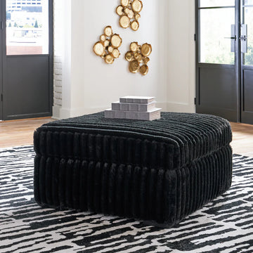 Ottomans & Poufs