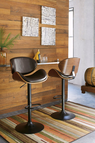 D120 Tall Barstool
