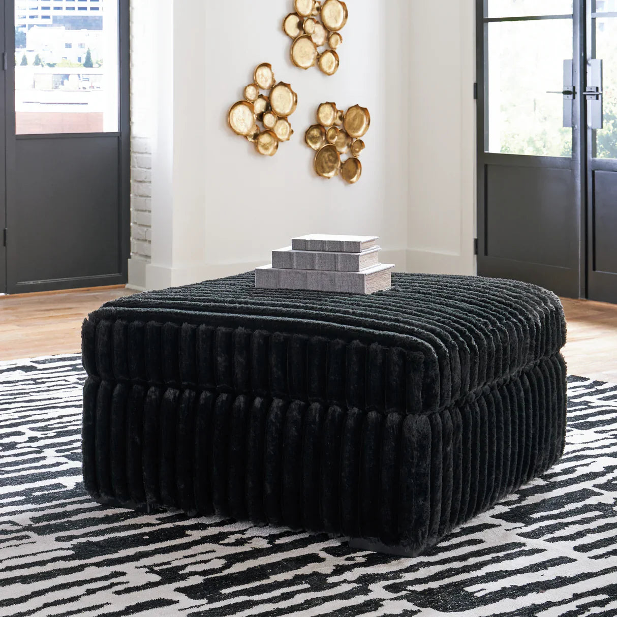 Ottomans & Poufs