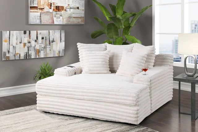 Chaise Lounge