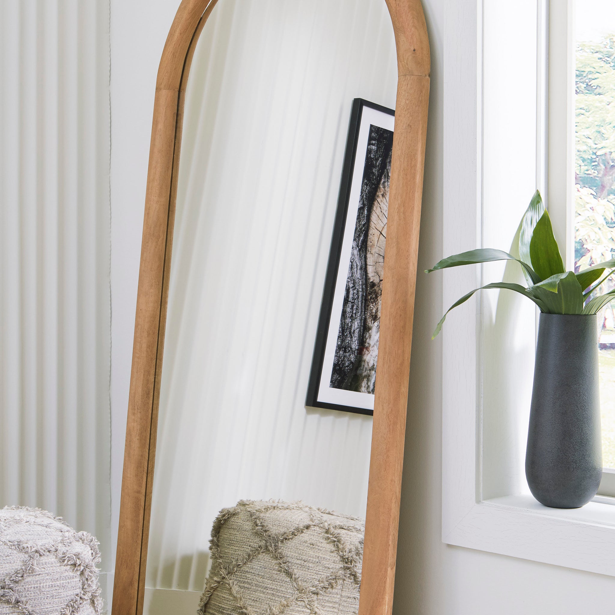 A8010323 - Floor Mirror