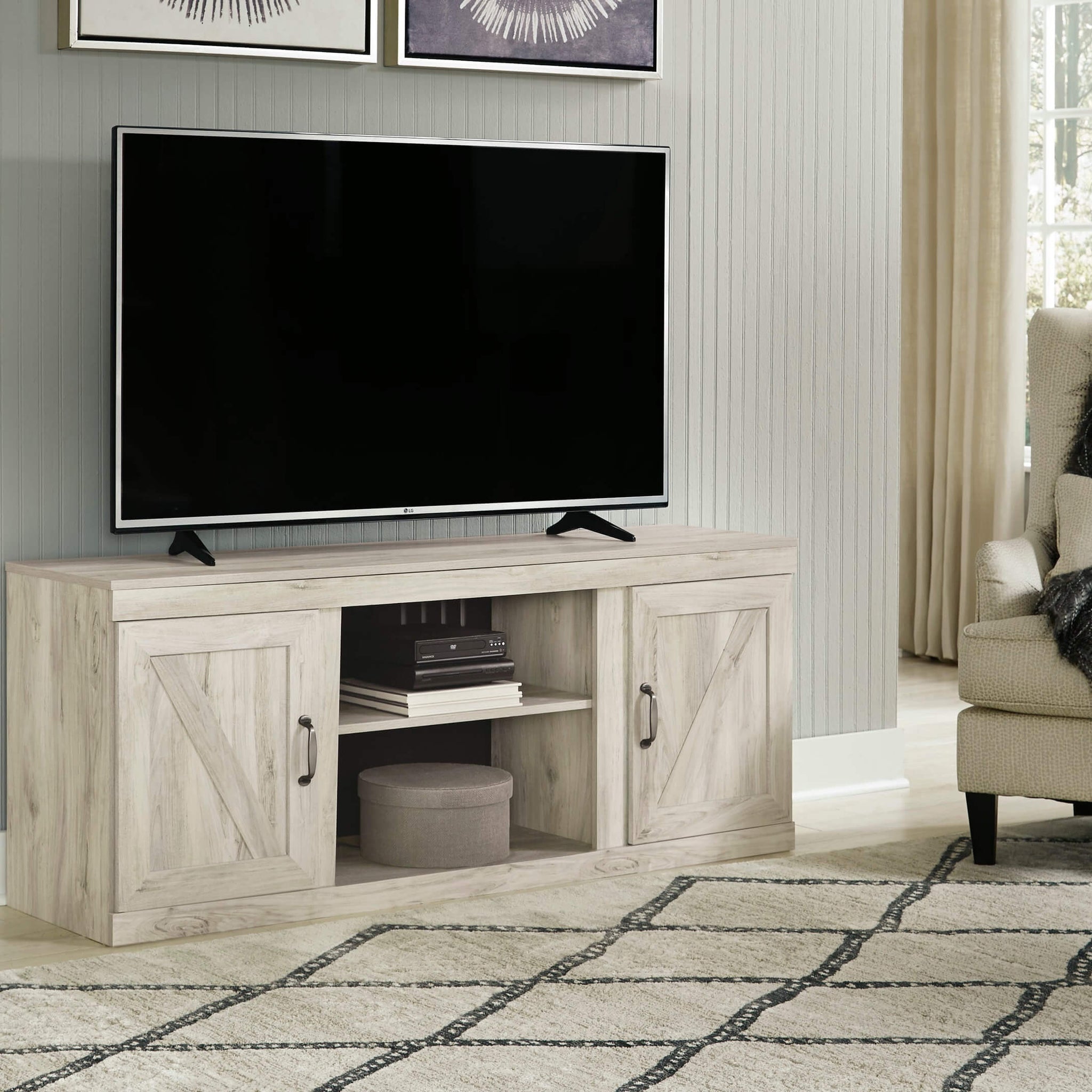 EW0331-268 - TV Stand 60"